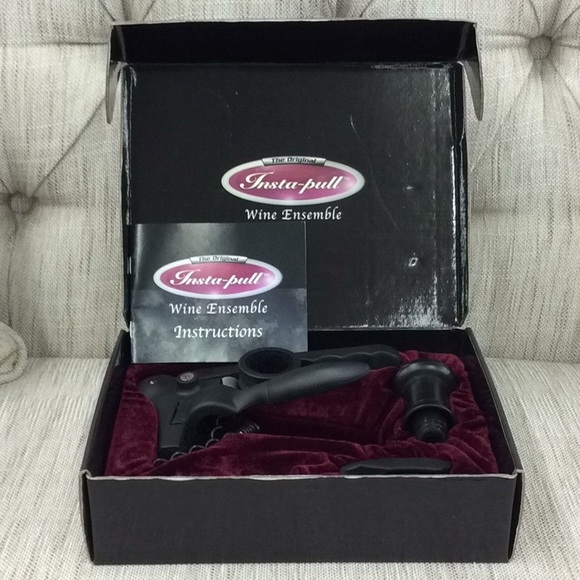 5PC Insta-pull Wine Ensemble - Picture 4 of 4